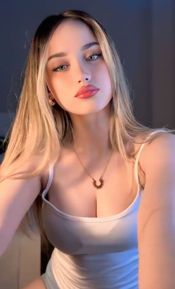 Pınar P. Escort İstanbul - Fotoğraf 1 / 6