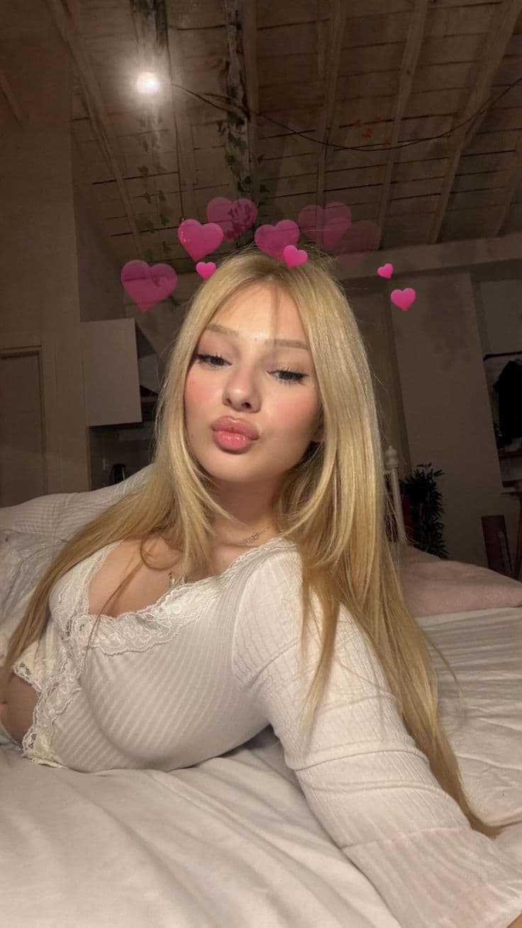 Roza FT. Escort İstanbul - Fotoğraf 1 / 4